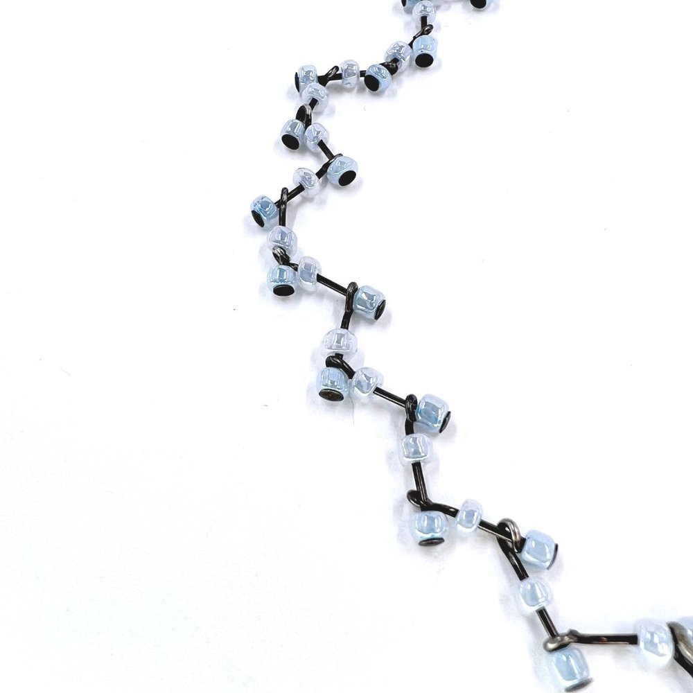 NWOT - NY & CO - Gunmetal Tone Wave Chain Light Blue Beaded 13” Choker Necklace - Picture 5 of 7